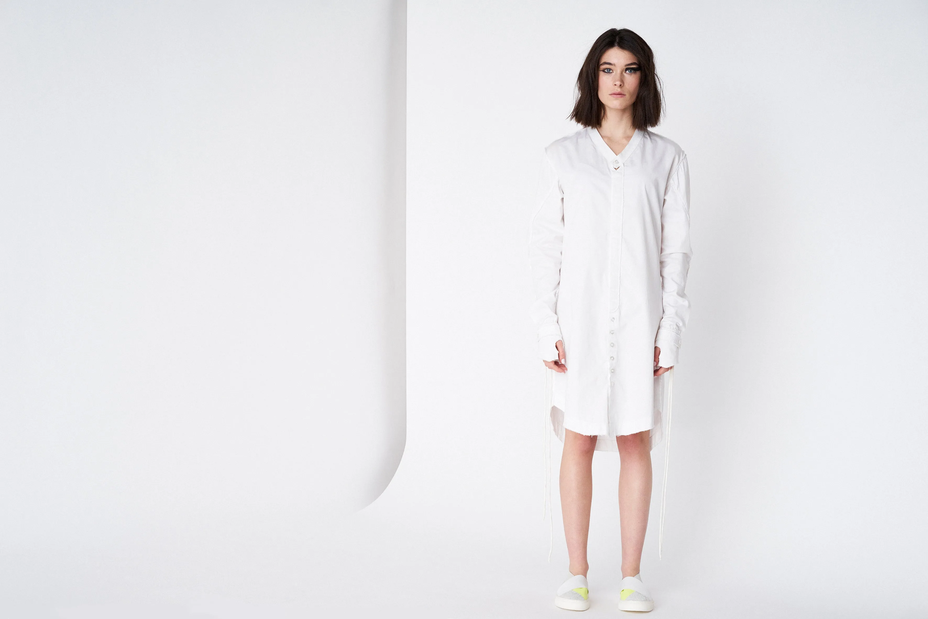 K4 / NEON WHITE / UNISEX LEATHER SNEAKER