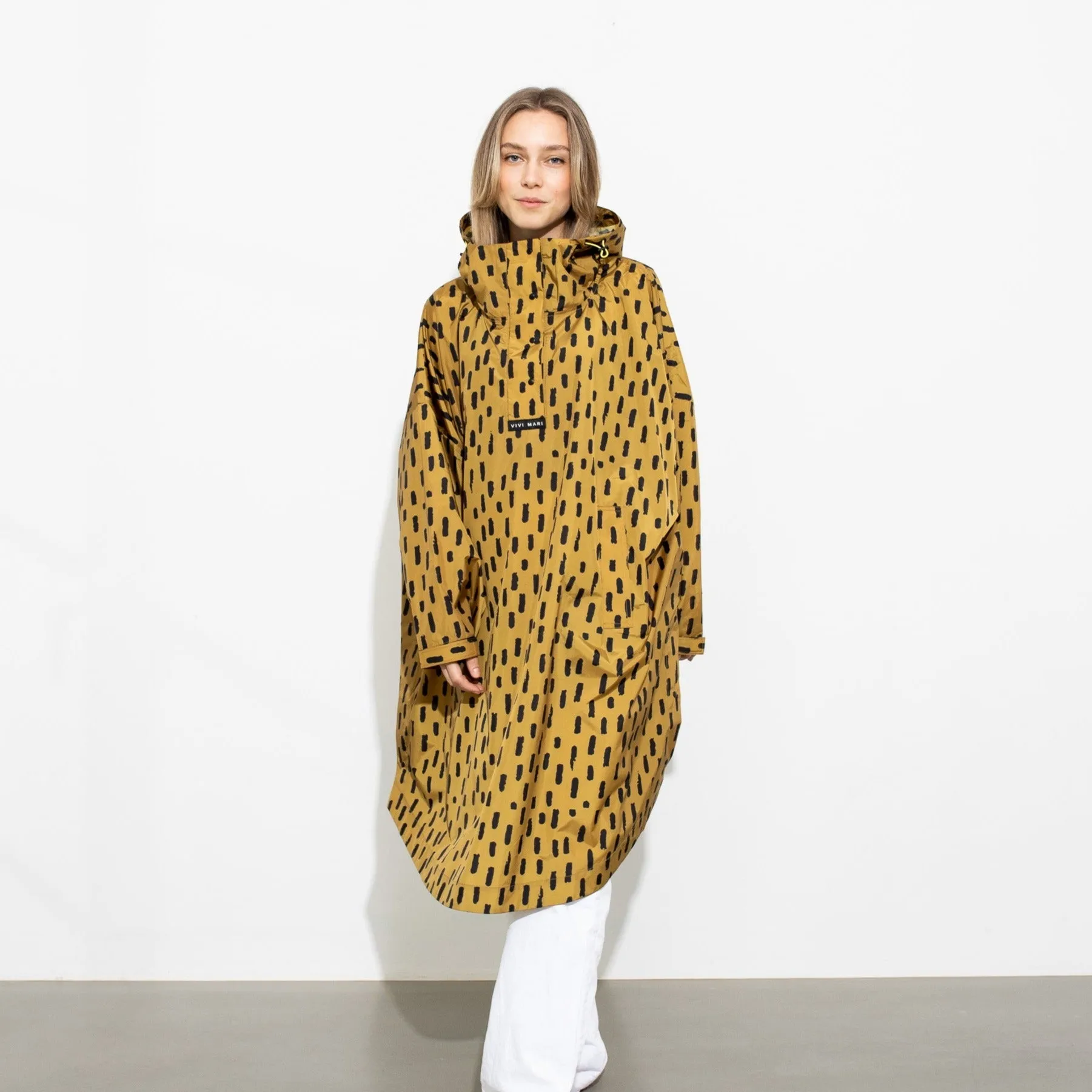 Raincoat drops mustard/black